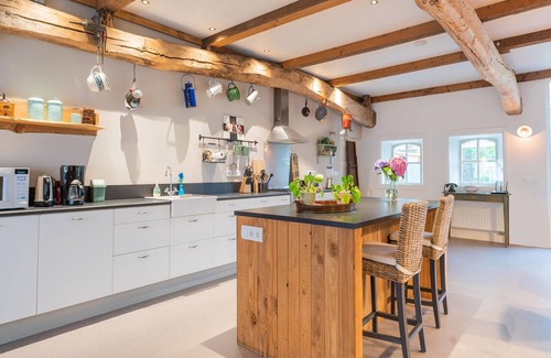 Handel Other | Farmhouse in Elsendorp with Garden