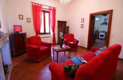 Gualdo Cattaneo House | Farmhouse in Gualdo near Lake Trasimeno