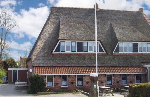 Holwerd House | Farmhouse in Holwerd near the Sea