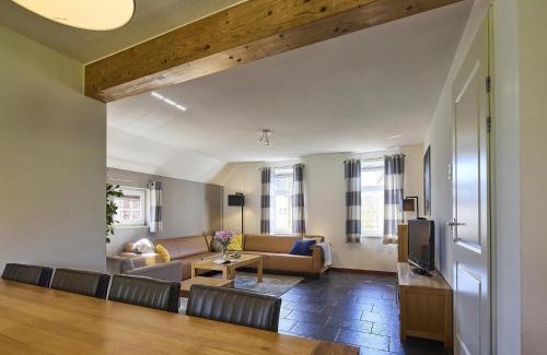 Roggel Villa | Farmhouse in Limburg near Subtropical Pool