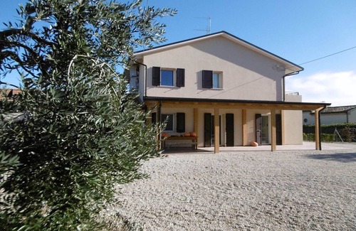 Fermo Apartment | Farmhouse in Marche with Pool near Adriatic Sea