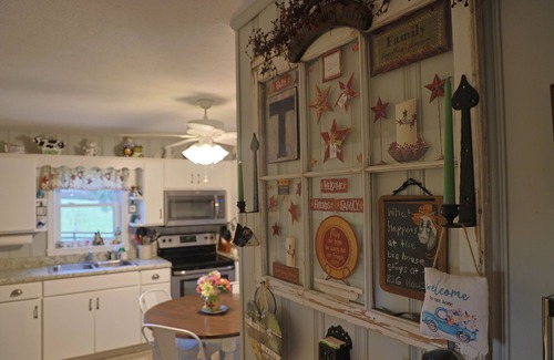 Lebanon Other | Farmhouse in the Country-Perfect Place to Relax and Enjoy Family and Friends!