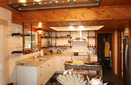 Graham Cabin | Farmhouse near the Lake