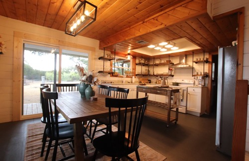 Graham Cabin | Farmhouse near the Lake