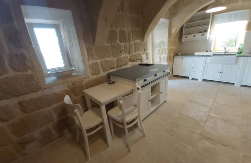 Birbuba Villa | Farmhouse Villa with large pool & garden