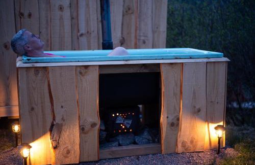 Arjang House | Farmstay Hunters Cabin, 2p