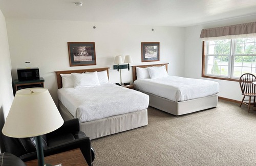 Shipshewana Hotel | Farmstead Inn & Conference Center