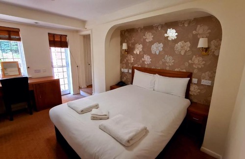 Farnham Hotel | Farnham House Hotel