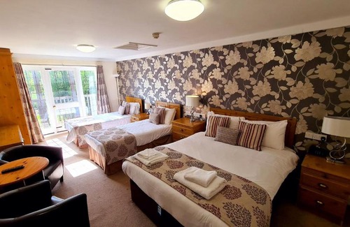 Farnham Hotel | Farnham House Hotel