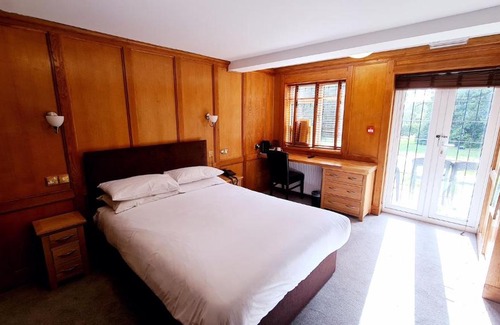 Farnham Hotel | Farnham House Hotel