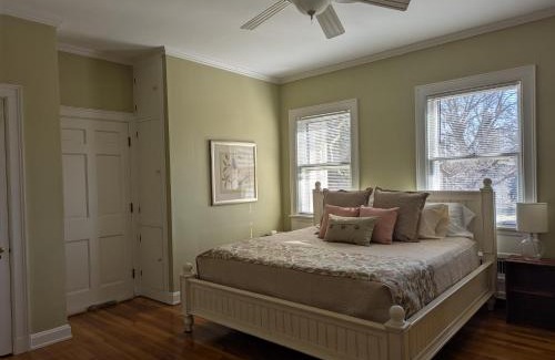 Sandusky Bed & Breakfast | Farrell House Lodge at Sunnybrook Trout Club