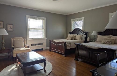 Sandusky Bed & Breakfast | Farrell House Lodge at Sunnybrook Trout Club