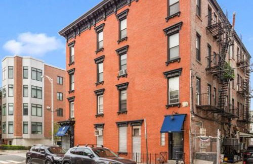 Hoboken Apartment | Fashionable 1-Bedrm Apt 15 Min to Manhattan