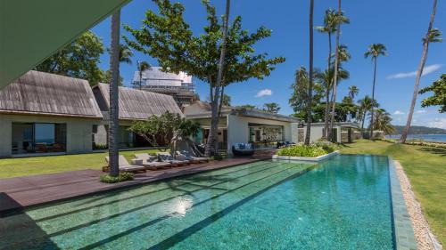 Thong Krut Villa | Fashionable Villa Malabar Beachfront 5 Bedrooms plus 2 Kid's Bedrooms