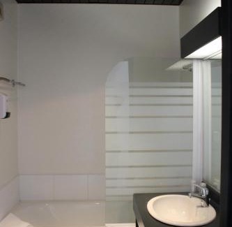 Sebazac-Concoures Hotel | Fasthotel L'Eldorado