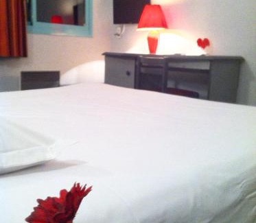 Sebazac-Concoures Hotel | Fasthotel L'Eldorado