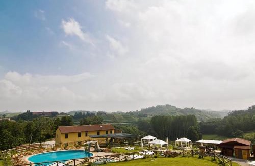 Sommariva Perno Villa | Fattoria Delle Vignole