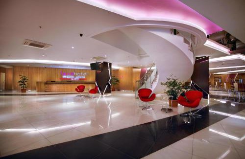 Mangga Besar Hotel | favehotel LTC Glodok
