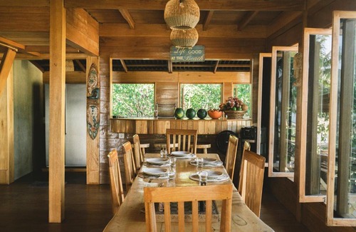Mentawai Islands House | Favela Mentawai