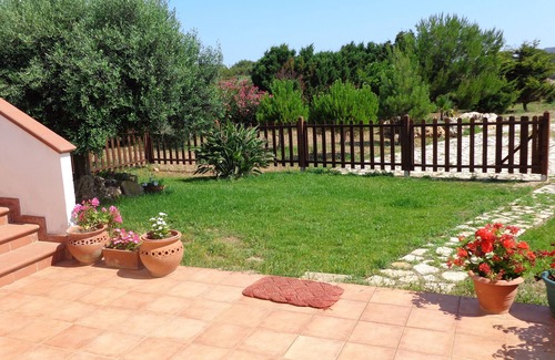 Favignana Villa | Favignana House with garden