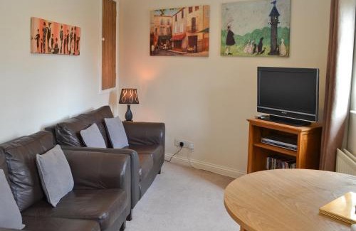 Staindrop House | Fawn Lea Apartment