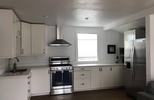 Village of La Jolla Cottage | Fay Cottage - Convenience in the heart of La Jolla village of La Jolla