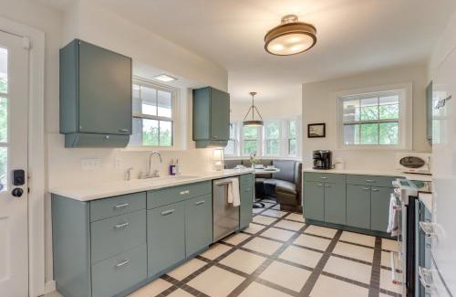 Fayetteville House | Fayetteville Home about 2 Blocks to Dickson Street!