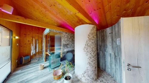 Bundenthal House | FBA Village