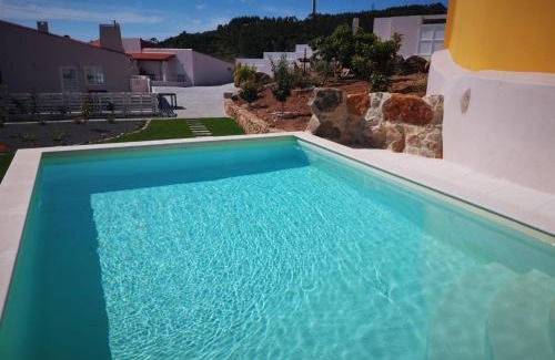 Lourinha House | Feather House