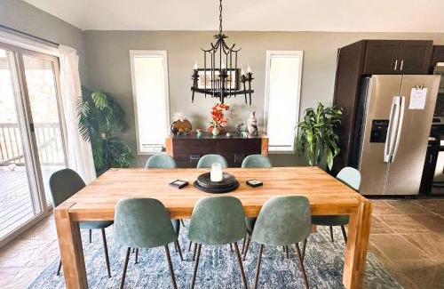 Tibbett's Turn Apartment | Featherstone Upstairs Apartment, Cayman Brac
