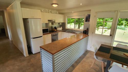 Smoko House | Feathertop Views and Barn