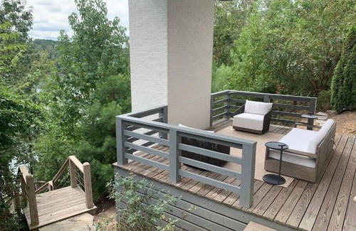 Crane Hill House | Featured in Bham Magazine: Lake Front/Grand Views!
