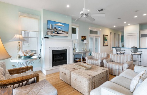 The Shores House | Featured in Coastal Living Magazine "Palm House" in Shores Division
