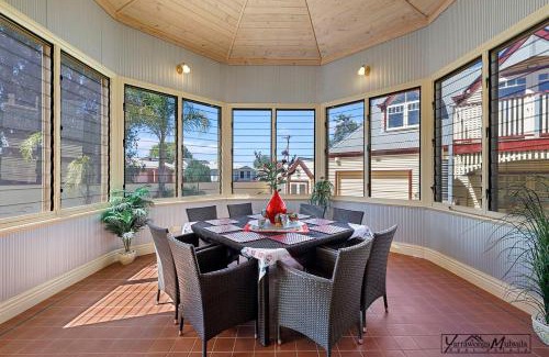 Yarrawonga House | Federation home in town, close to lake & shops