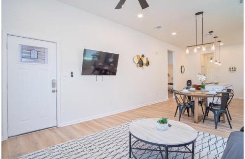 Denver Heights House | Feel Chill and Enjoy 4BR3BA Near Fun Riverwalk