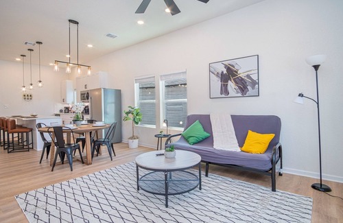 Denver Heights House | Feel Chill and Enjoy 4BR 3BA Near Fun Riverwalk