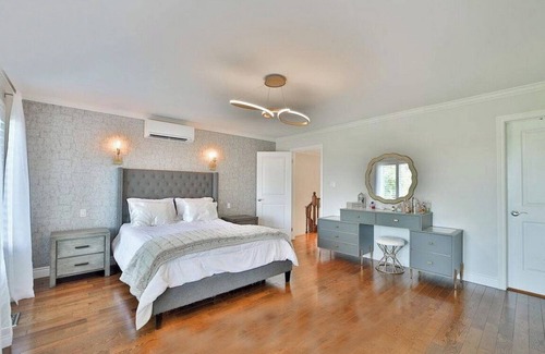 Virginia House | Feel comfortable like you are in a luxury hotel!