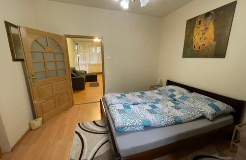 Zuglo Apartment | Feels like home in green Zuglo