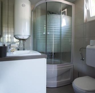 Balatonkenese Apartment | Fekete Orchidea Apartman