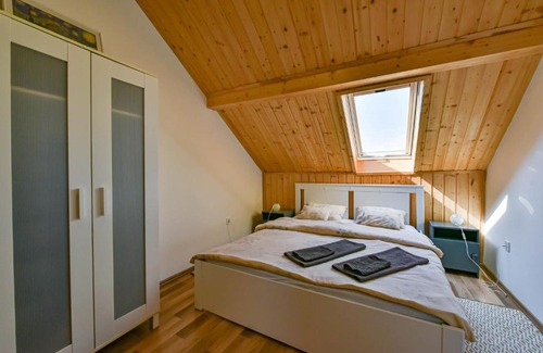 Egerszalok Apartment | Fekete Rigó Vendégház