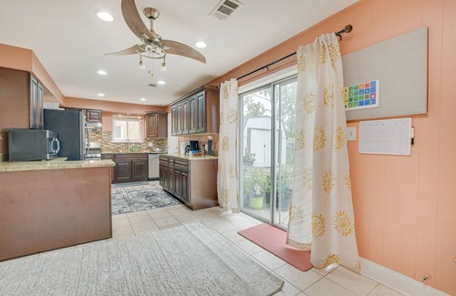 Des Plaines House | Fenced Backyard: Family Getaway in Des Plaines!