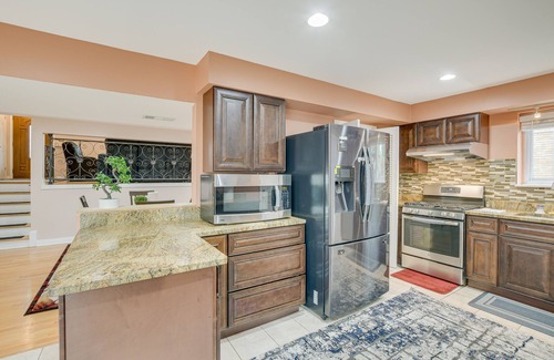 Des Plaines House | Fenced Backyard: Family Getaway in Des Plaines!