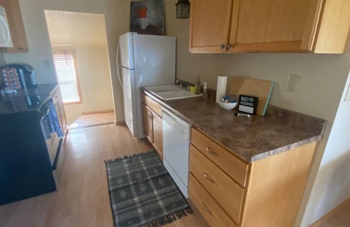 Sioux Falls House | Fenced inYard|Cottage by McKennan|near Falls Park