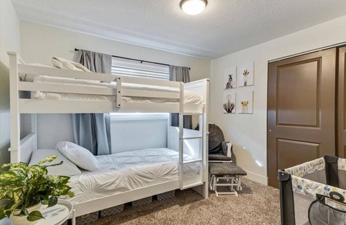 Layton House | Fenced Yard,Pickle Ball Courts Close by,No Stairs