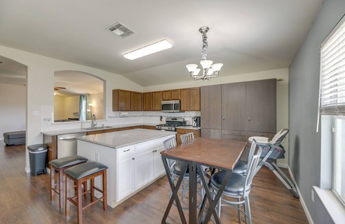 Elm Creek House | Fenced Yard & Playset: Elgin Family Getaway!