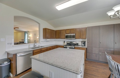 Elm Creek House | Fenced Yard & Playset: Elgin Family Getaway!
