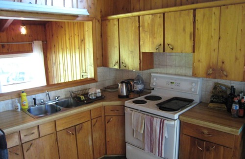 Fenelon Falls Cottage | Fenelon Falls Getaway Waterfront Cottage