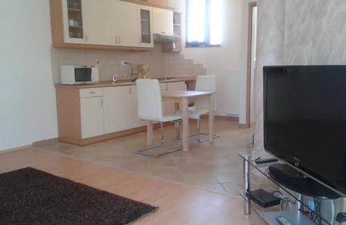 Heviz Apartment | Feng Shui Wellness Apartmanház