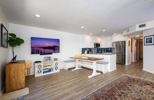 Cedar Key Condo | Fenimore Mill 1C Pool and Beautiful Gulf Views!