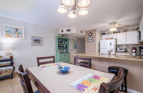 Cedar Key Condo | Fenimore Mill 4B Pool, Hot Tub, Open Gulf View!